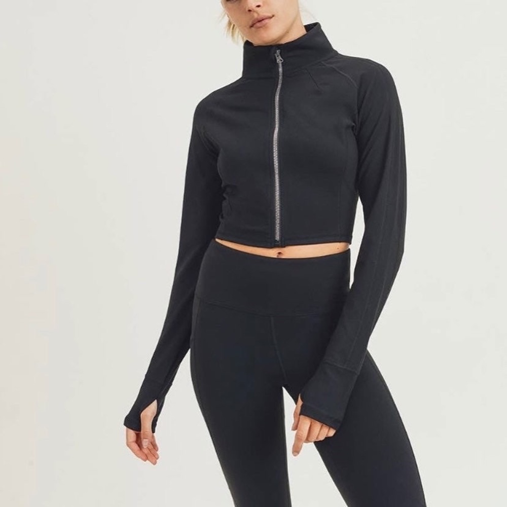 NWT Cropped High Neck Jacket